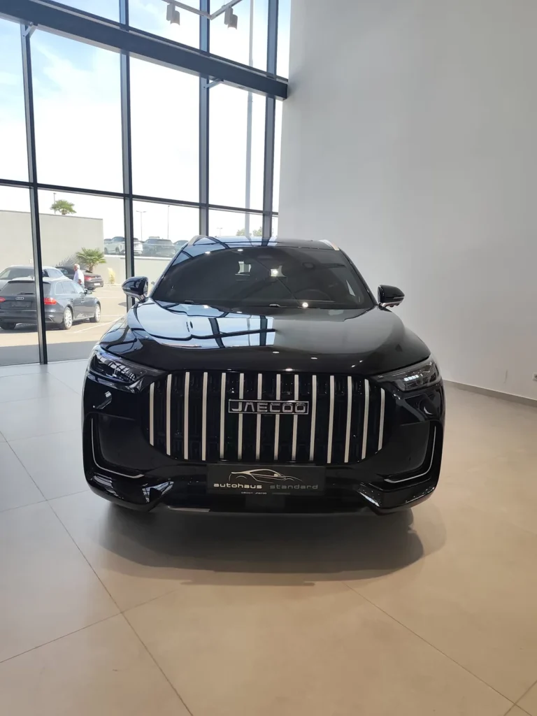 JAECOO 8 bei der Premiere im Autohaus Standard in Stockerau