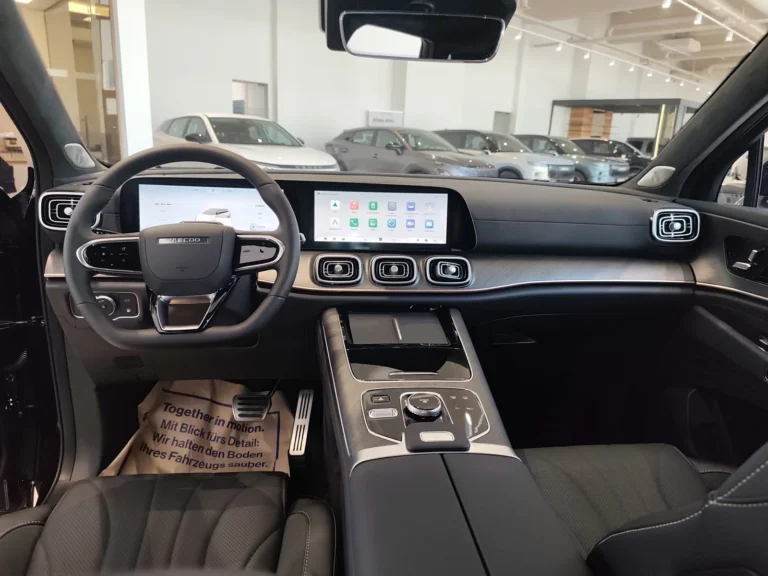 JAECOO 8 bei der Premiere im Autohaus Standard in Stockerau
